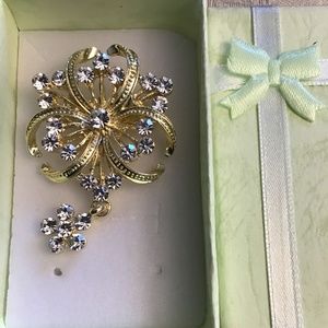 Gorgeous[2'' long,1.5 inch wide Floral Brooch pin
